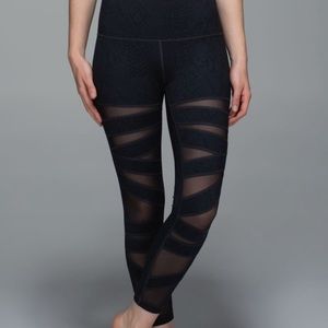 💦LULULEMON HIGH TIMES SNAKE PRINT LEGGINGS